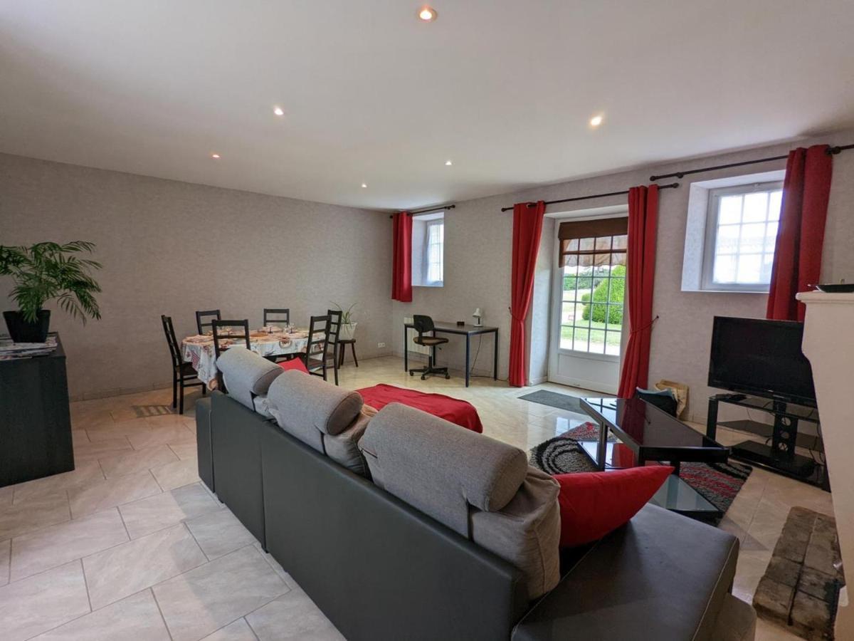 Gîte Cherves-Richemont, 4 pièces, 6 personnes - FR-1-653-167 Esterno foto